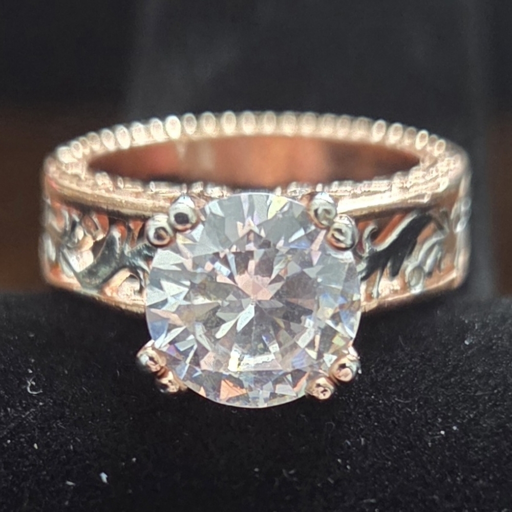 Elegant Rose Gold and Silver Women's Ring